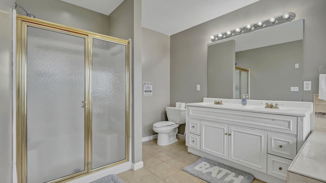 Photo of Bathroom in Bloomingburg