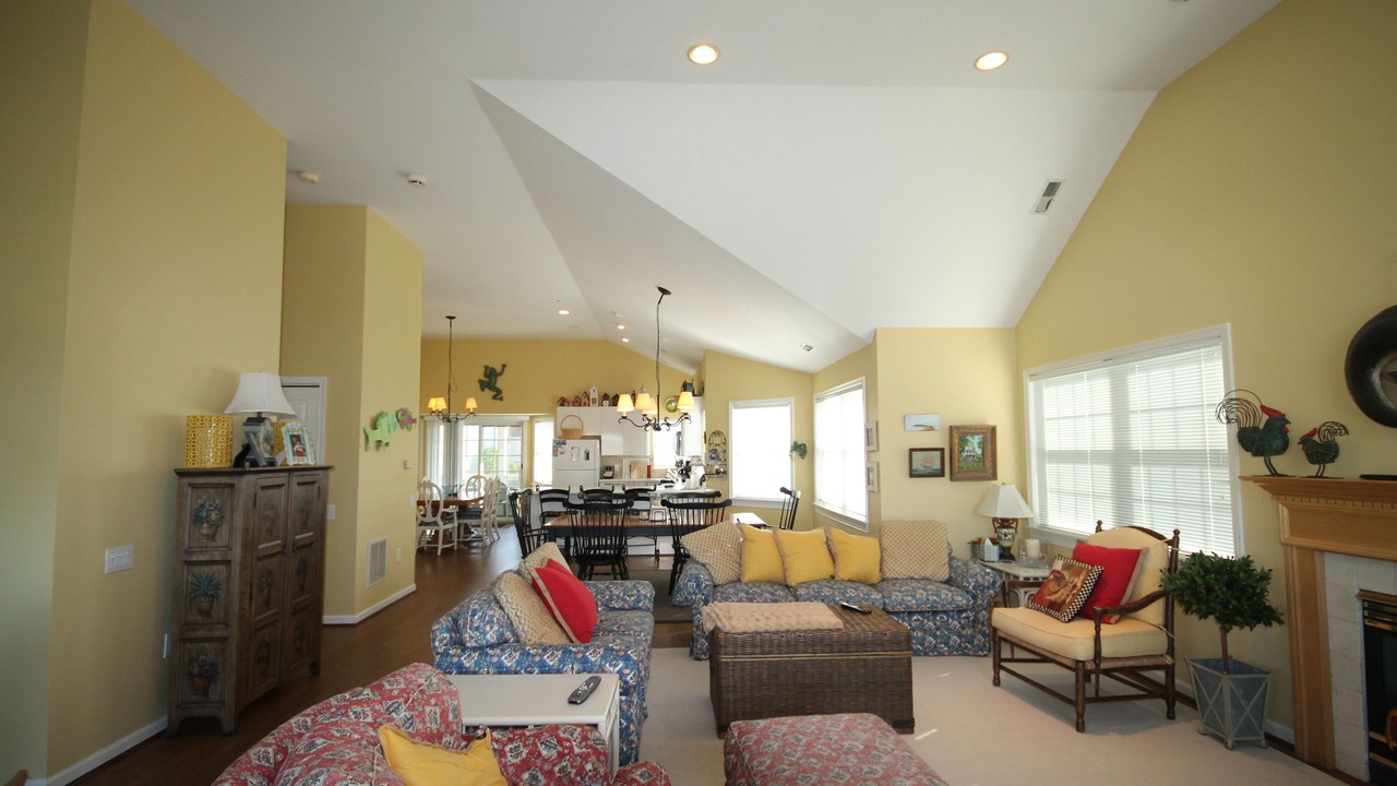 Photo of Livingroom in Admiral Estates