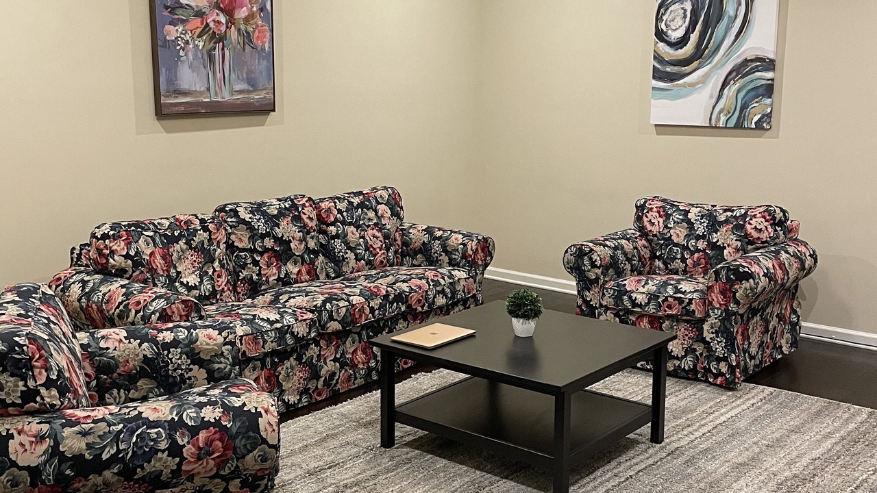 Photo of Livingroom in Lawrenceville