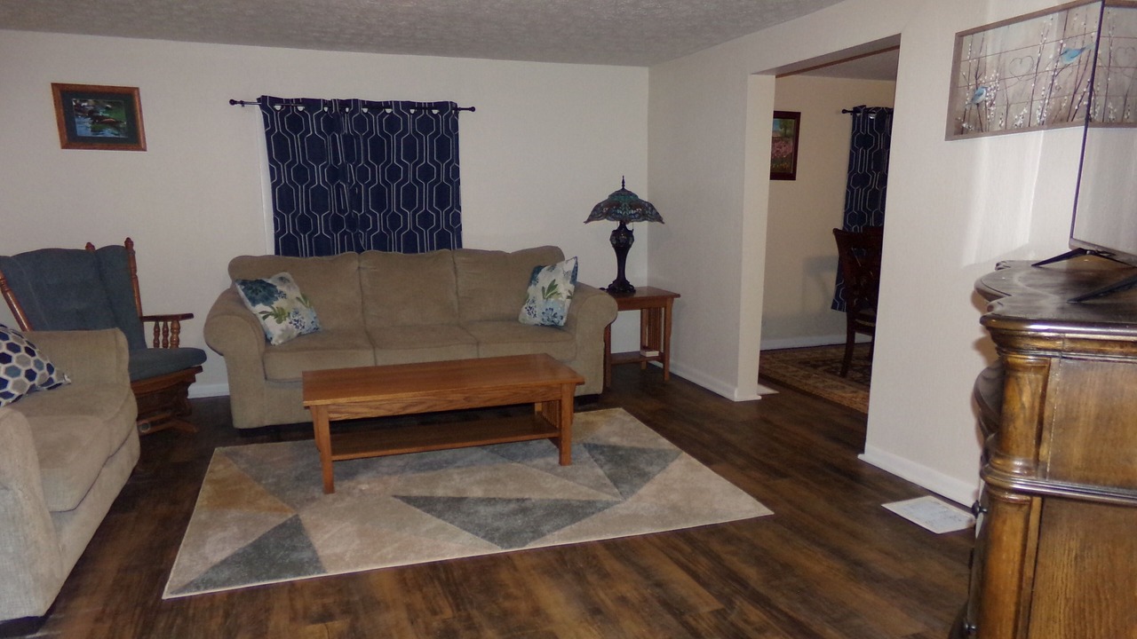 Photo of Livingroom in Nelsonville