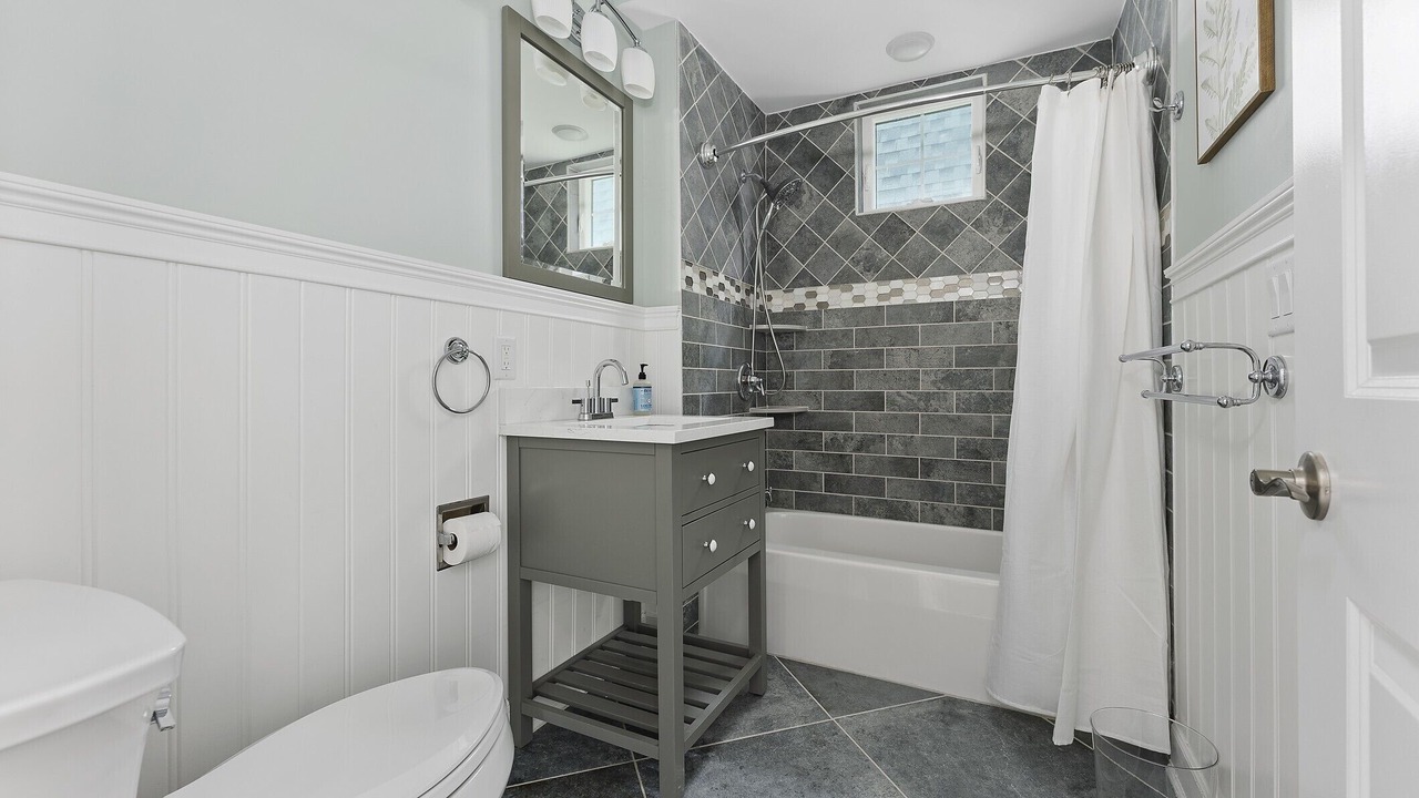 Photo of Bathroom in North End