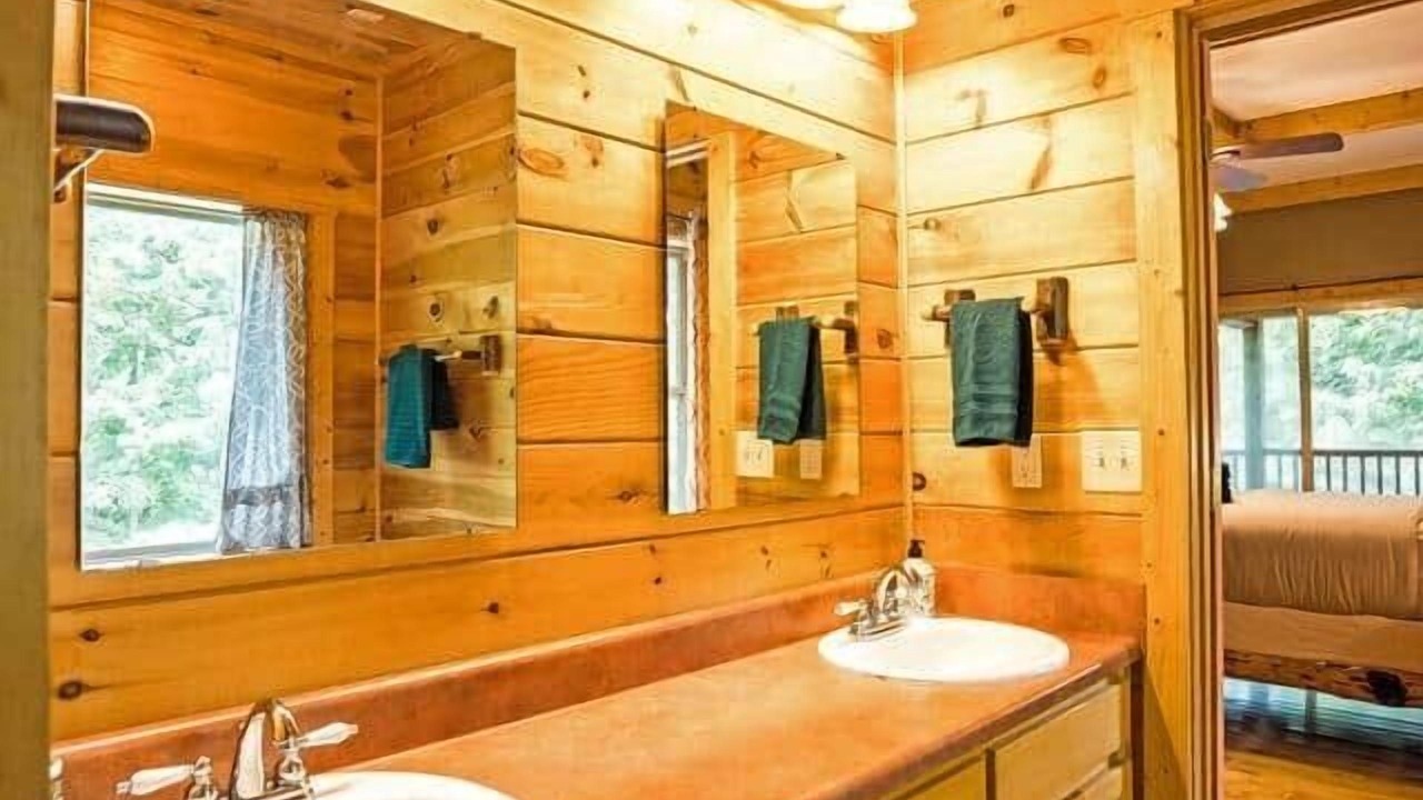 Photo of Bathroom in Ellijay