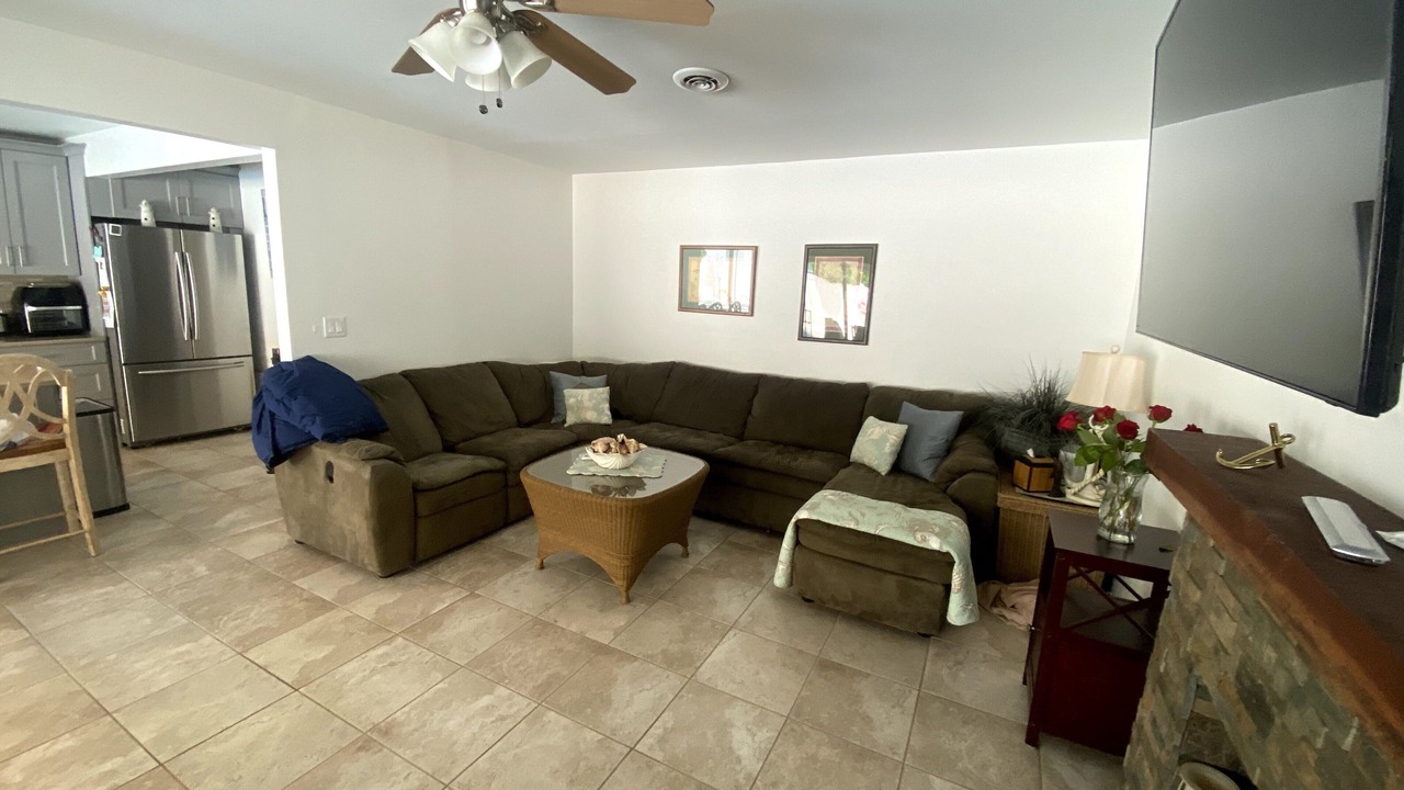 Photo of Livingroom in Bay Head