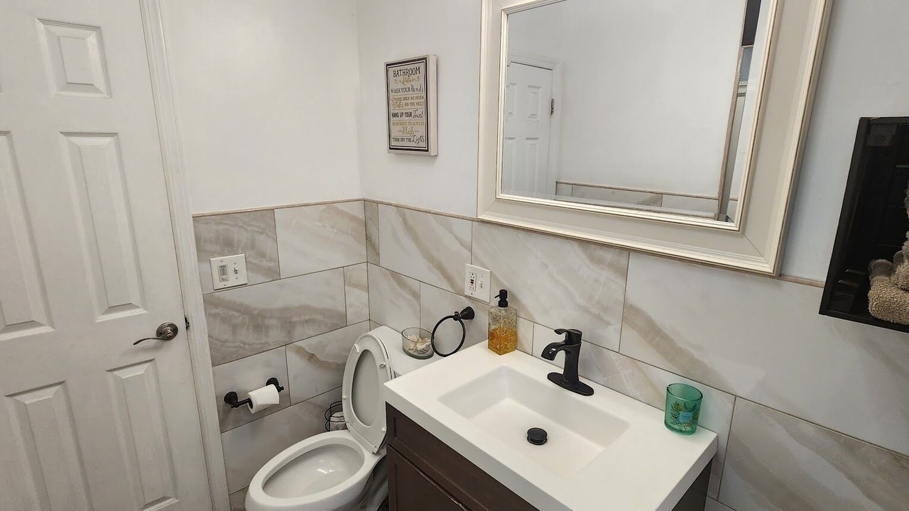 Photo of Bathroom in North Bergen