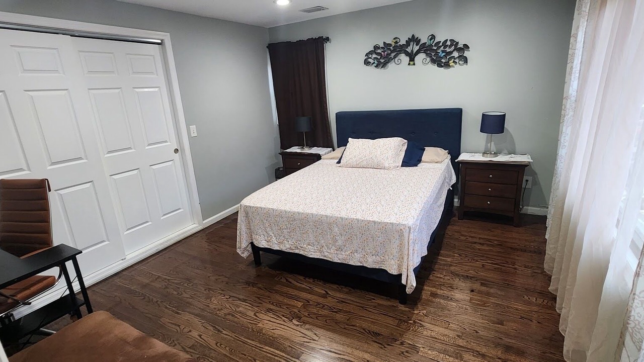 Photo of Bedroom in North Bergen