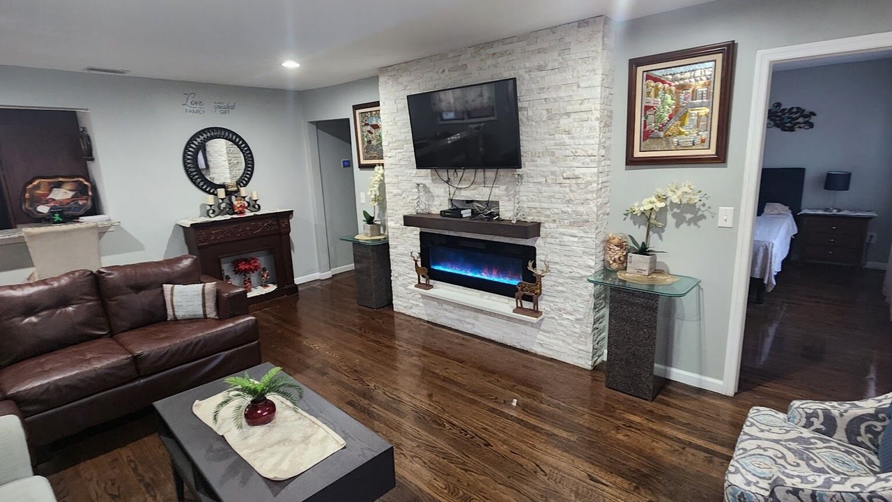 Photo of Livingroom in North Bergen
