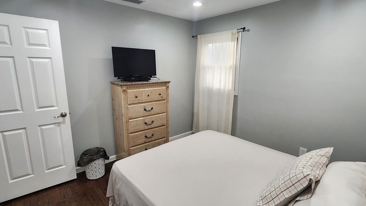 Photo of Bedroom in North Bergen
