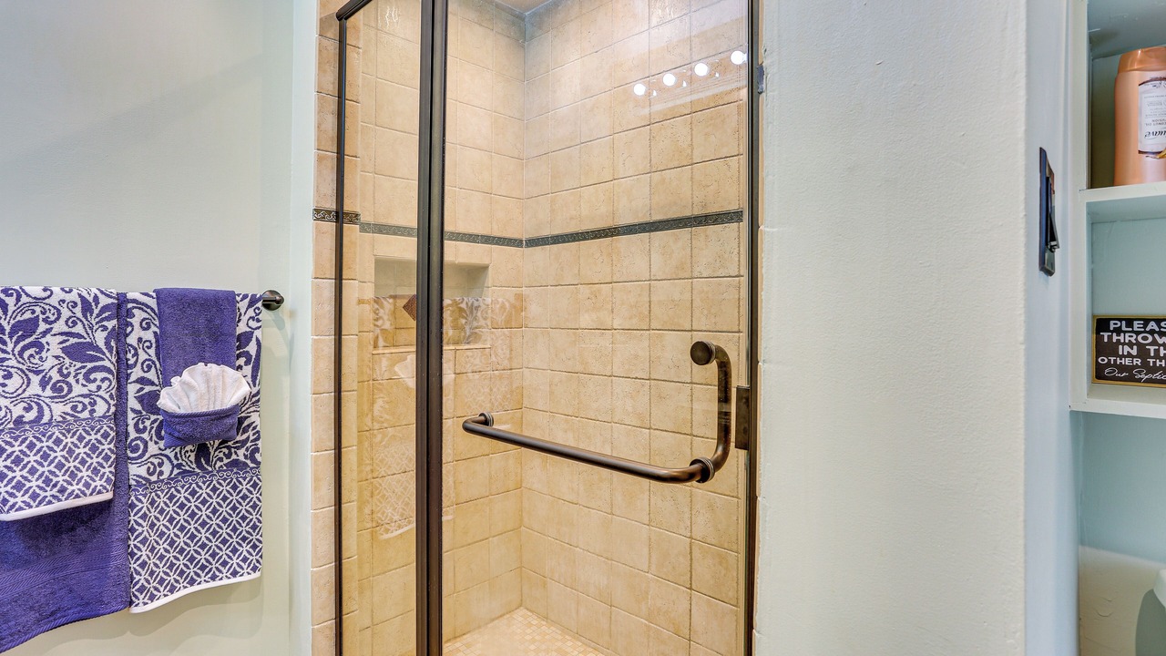 Photo of Bathroom in Greentown