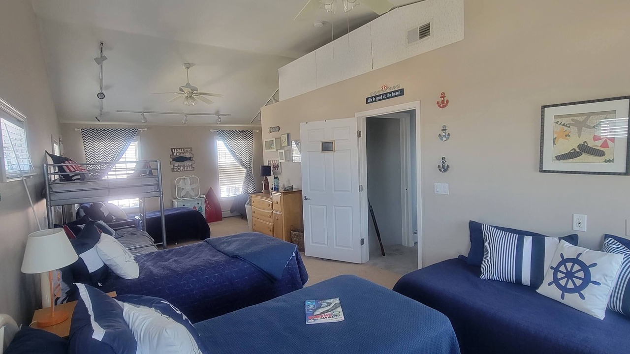 Photo of Bedroom in Ortley Beach