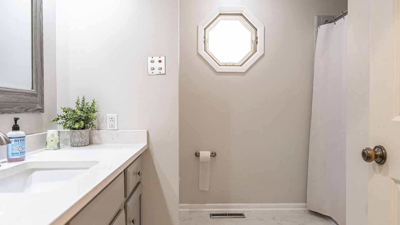 Photo of Bathroom in Whispering Pines