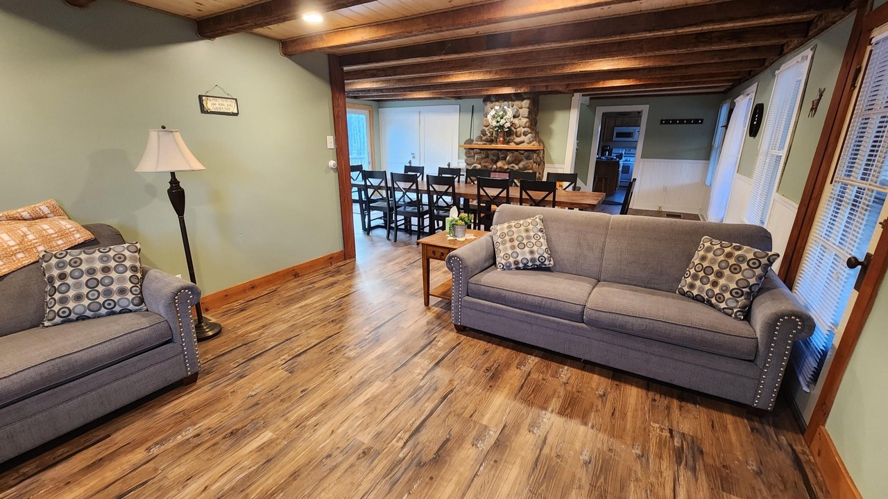 Photo of Livingroom in Gaines