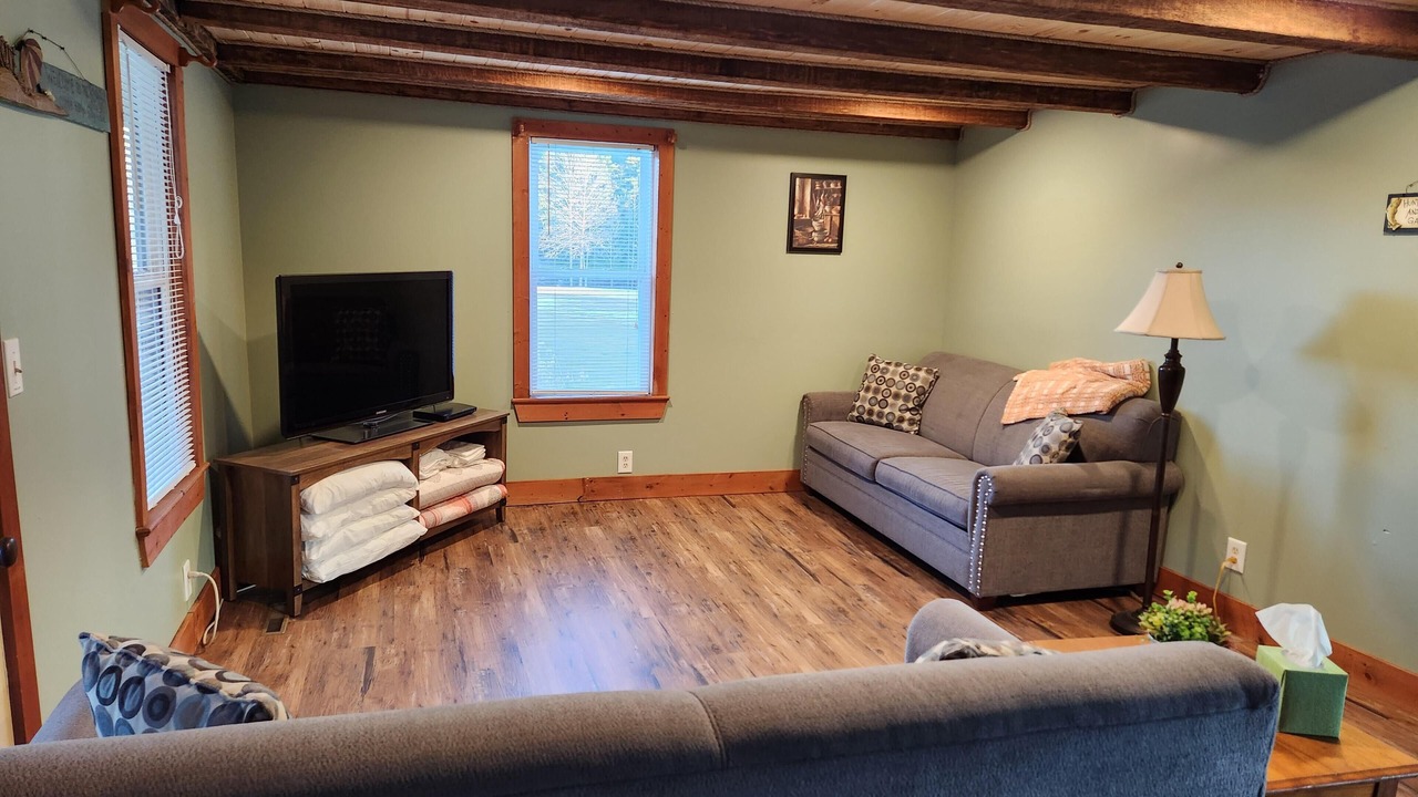 Photo of Livingroom in Gaines
