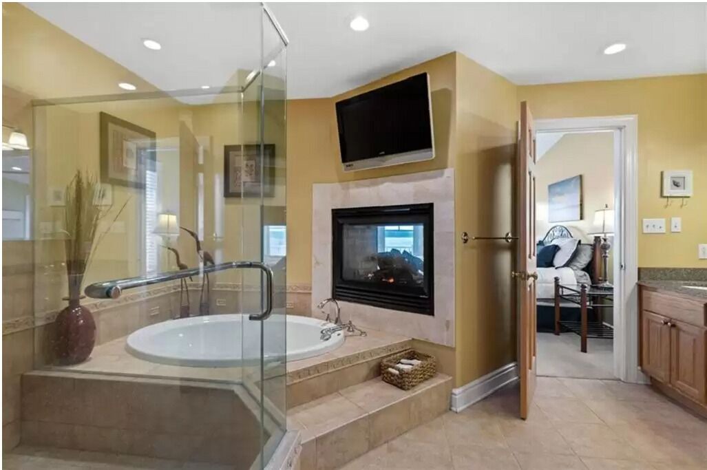 Photo of Bathroom in Conneaut Lakeshore