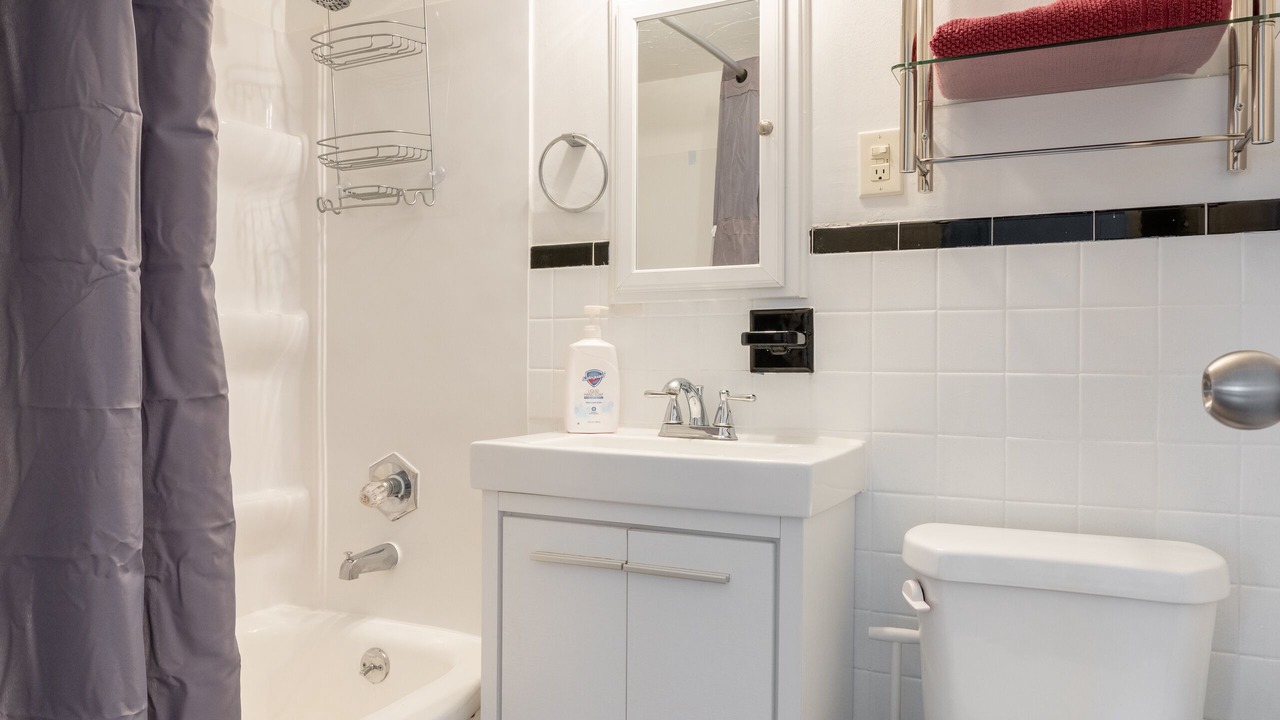 Photo of Bathroom in Fairview Park
