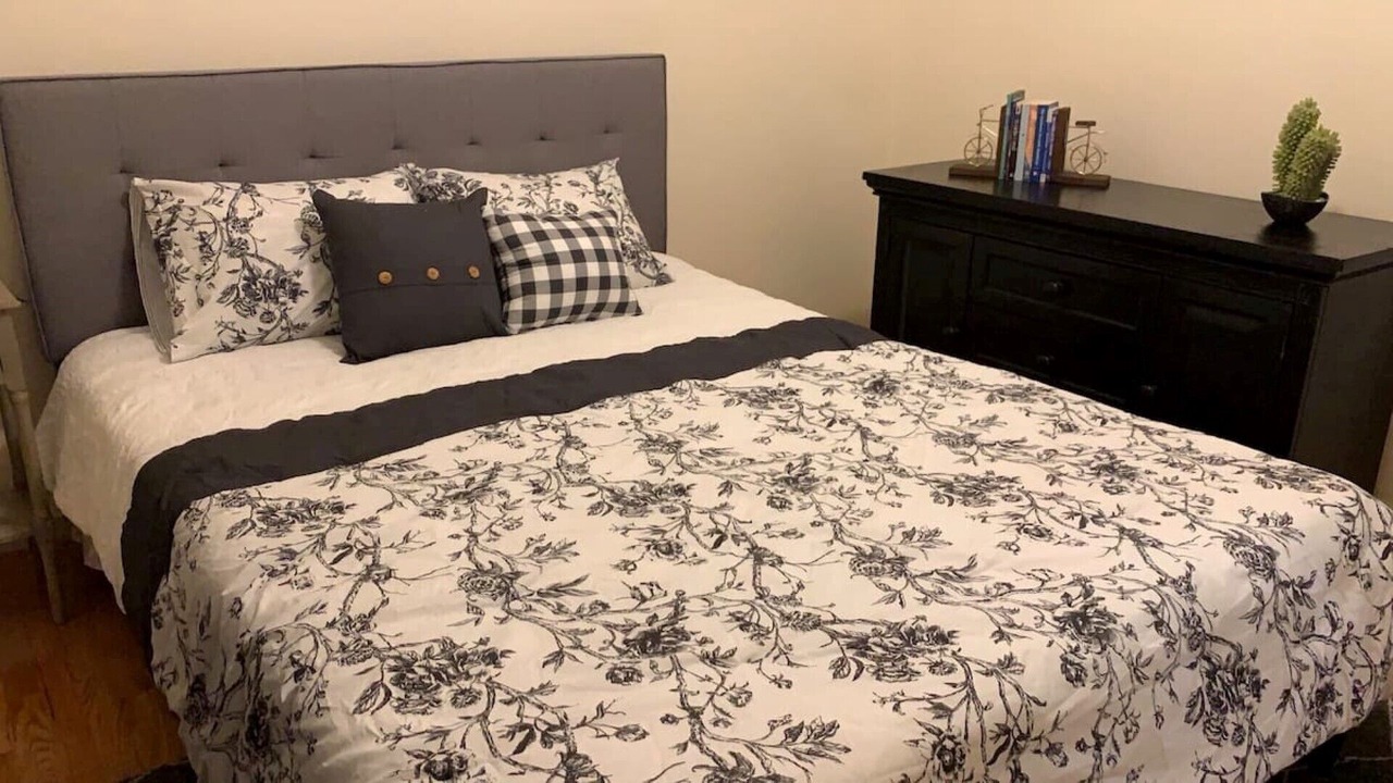 Photo of Bedroom in North Bergen