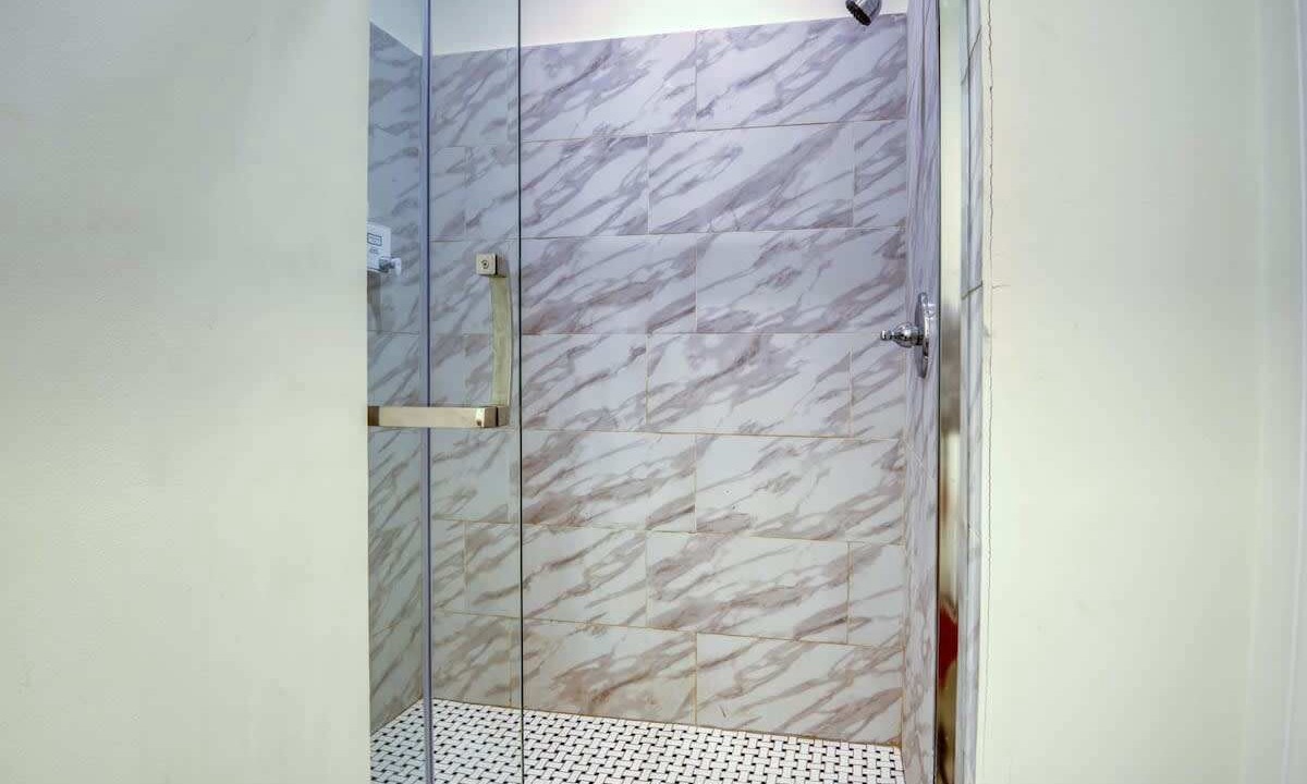 Photo of Bathroom in West Poplar
