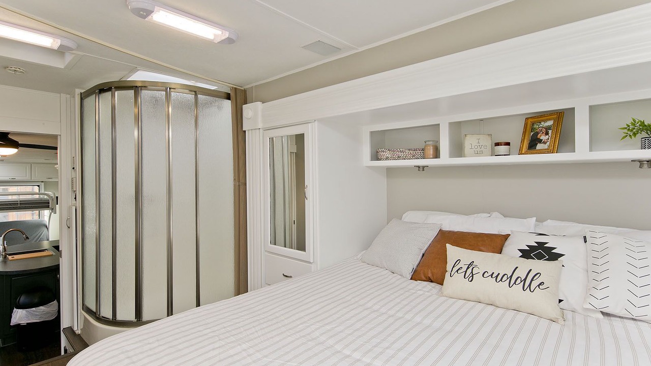 Photo of Bedroom in Points