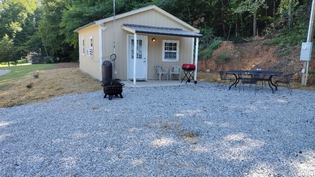 Photo of Outdoor in Ashley Oaks