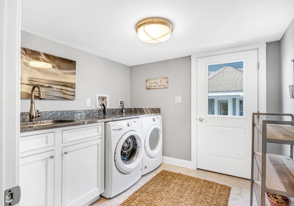 Photo of Bedroom in Avalon