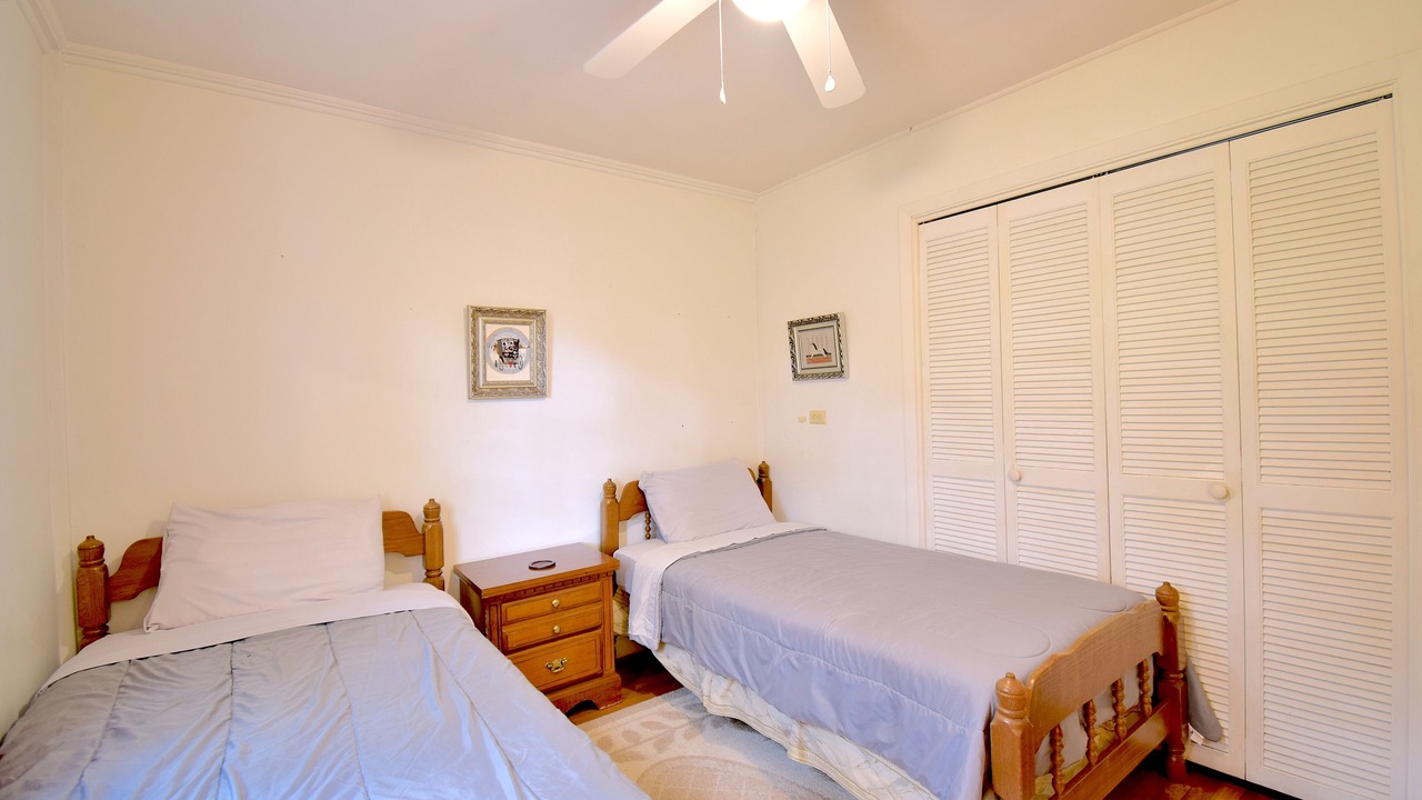 Photo of Bedroom in Oak Ridge