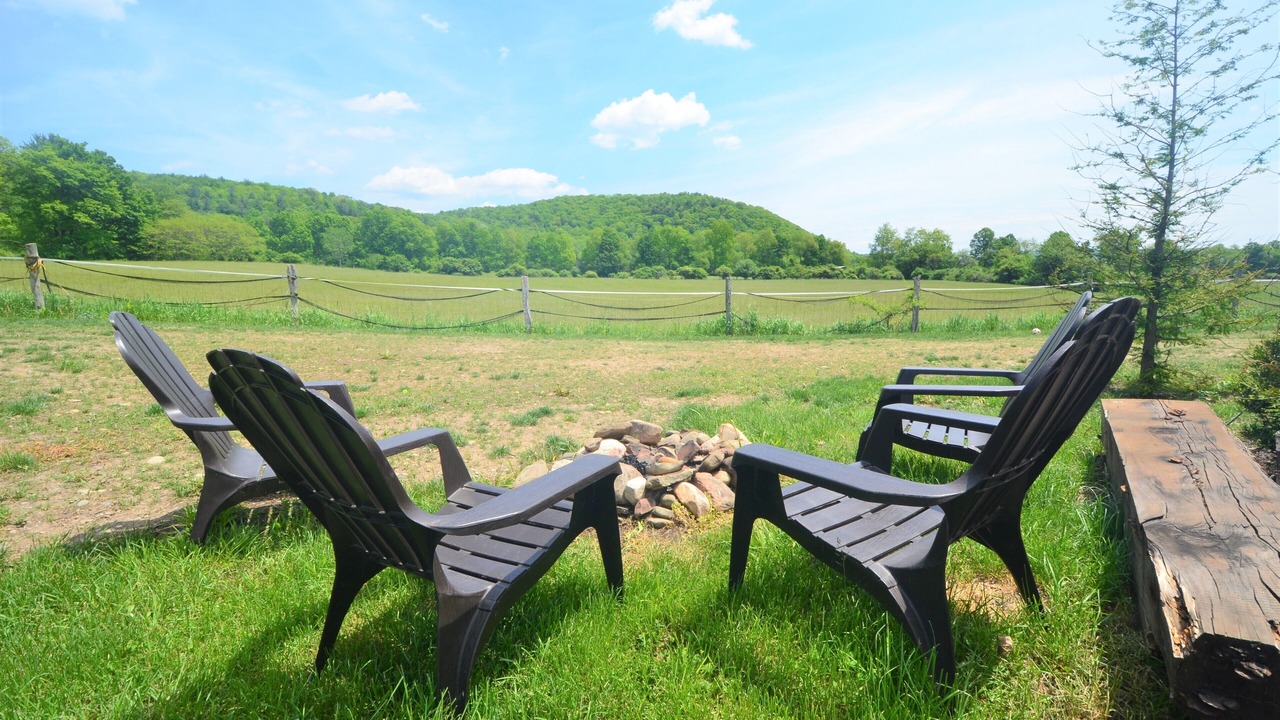 Photo of Outdoor in Caroline