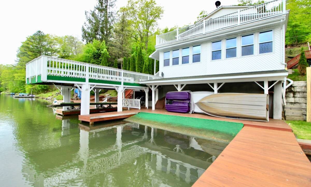 Photo of Outdoor in Hancock