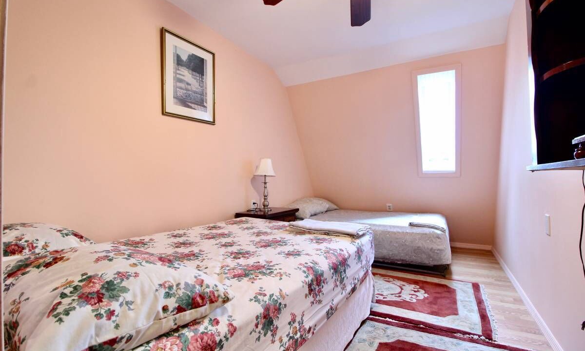 Photo of Bedroom in Hancock