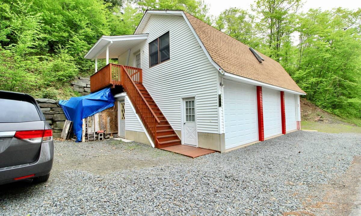 Photo of Outdoor in Hancock