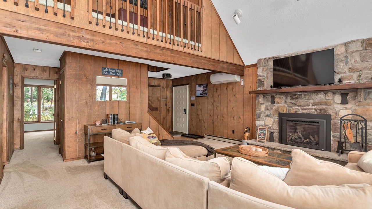 Photo of Livingroom in Gouldsboro