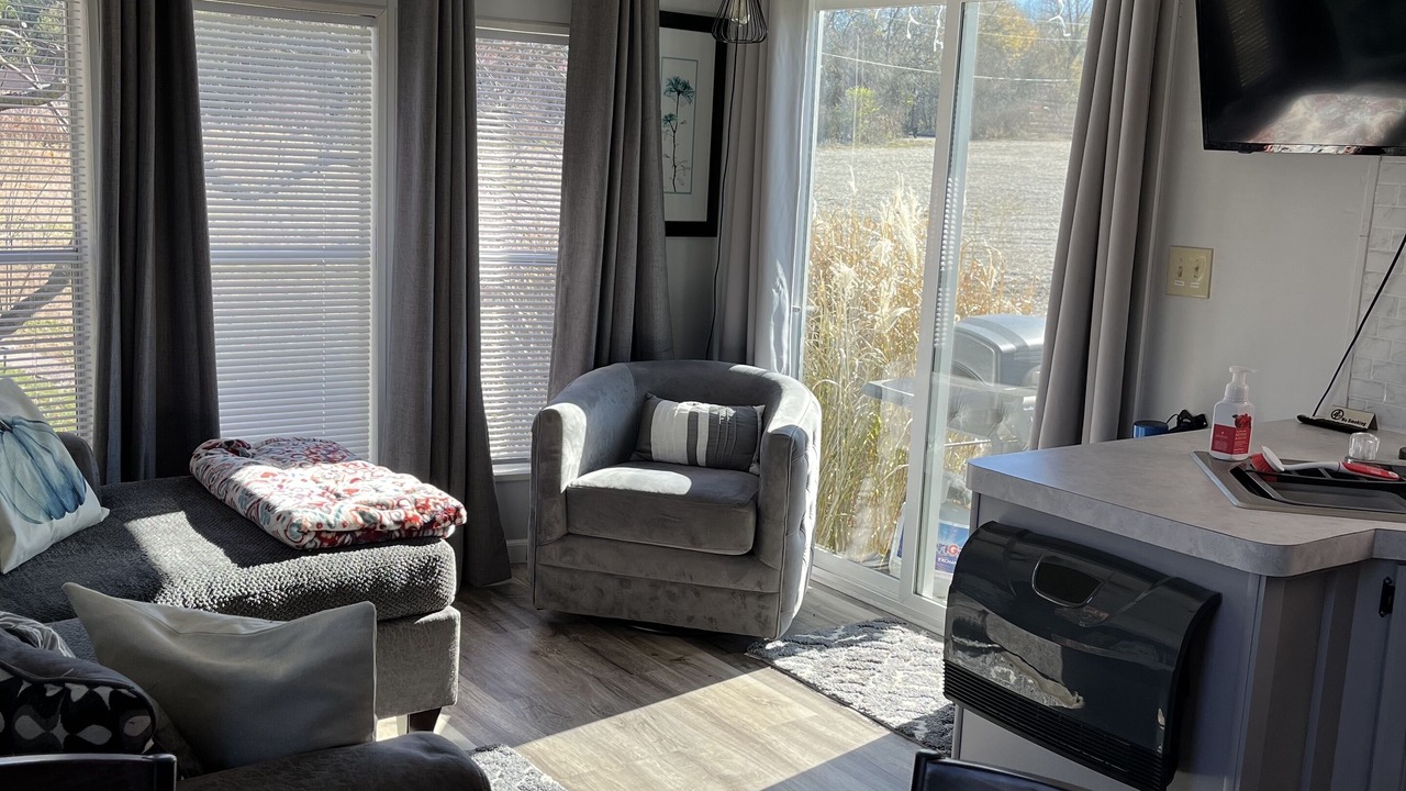 Photo of Livingroom in Johnstown