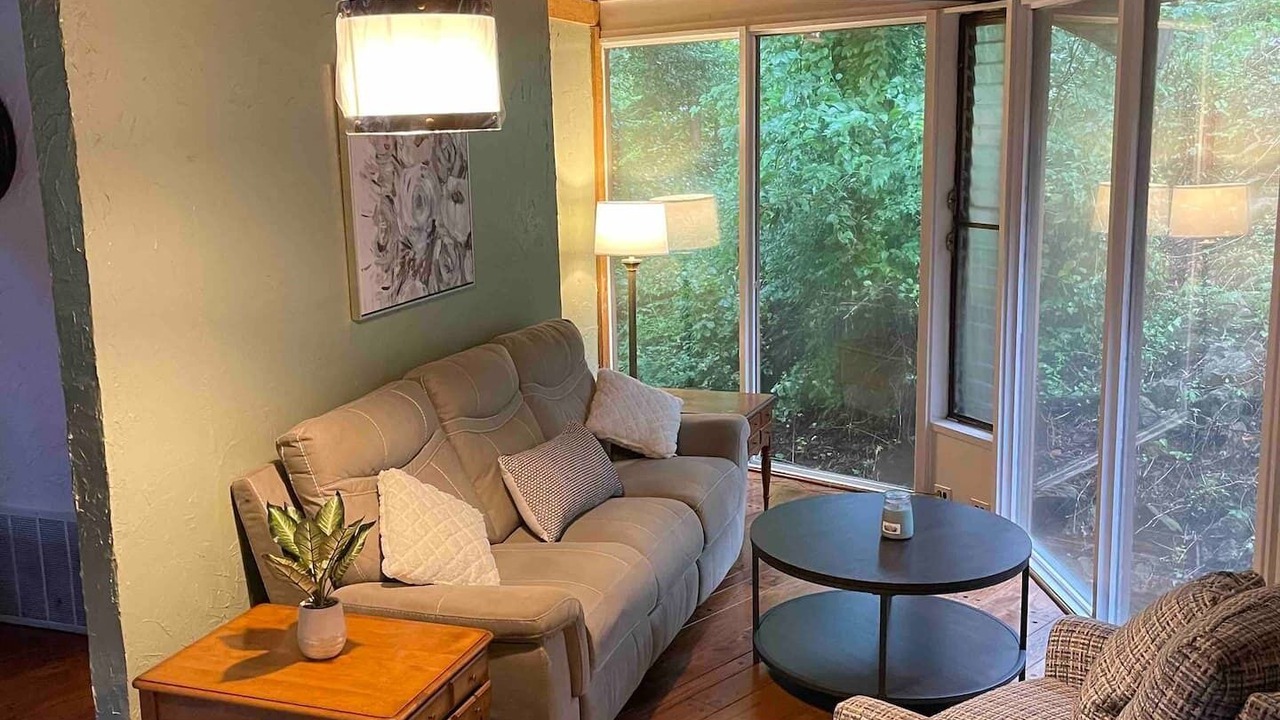 Photo of Livingroom in Charleston