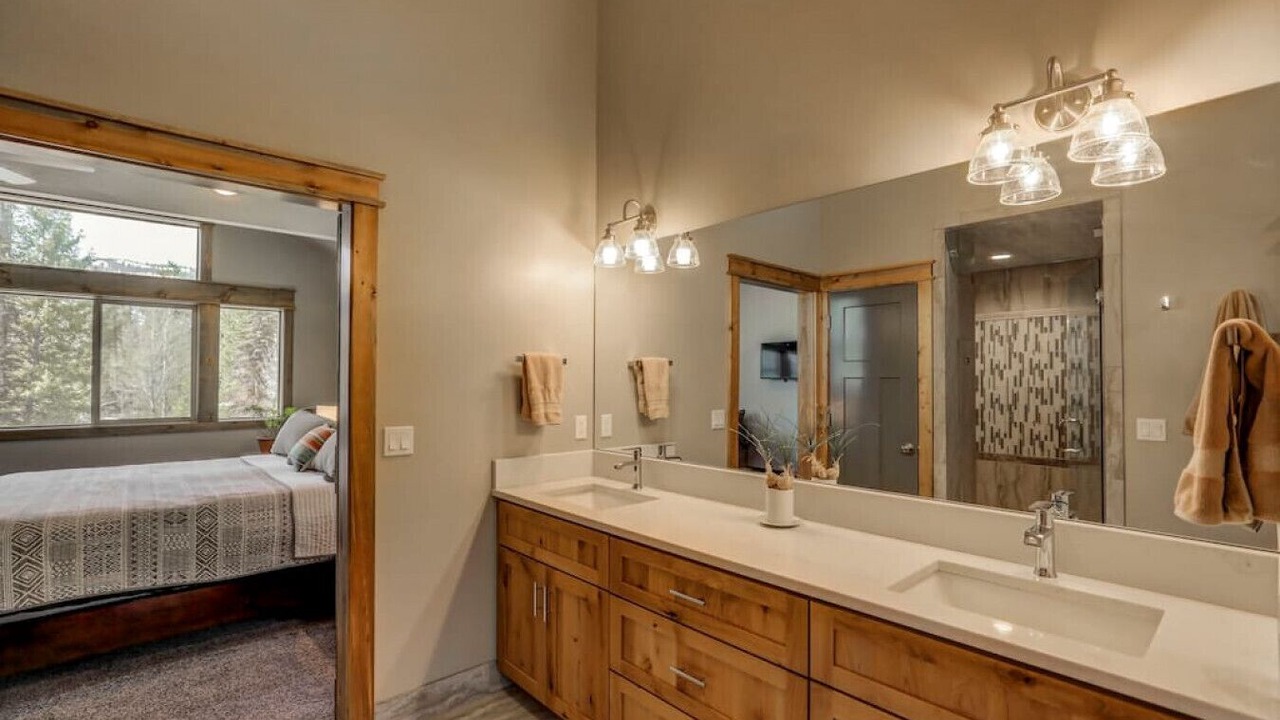 Photo of Bathroom in Donnelly