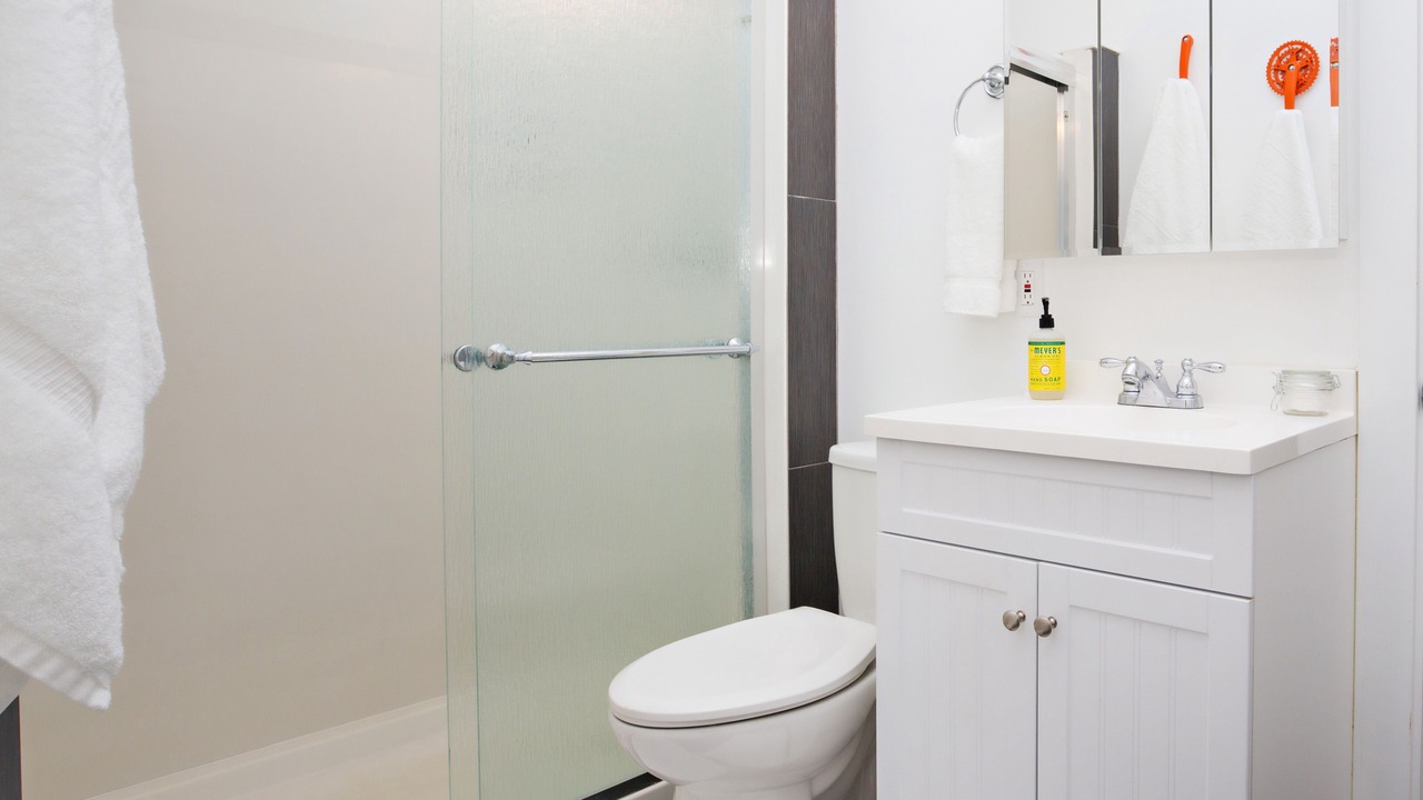 Photo of Bathroom in Garfield