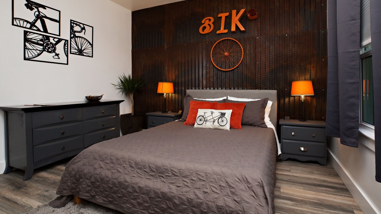 Photo of Bedroom in Garfield