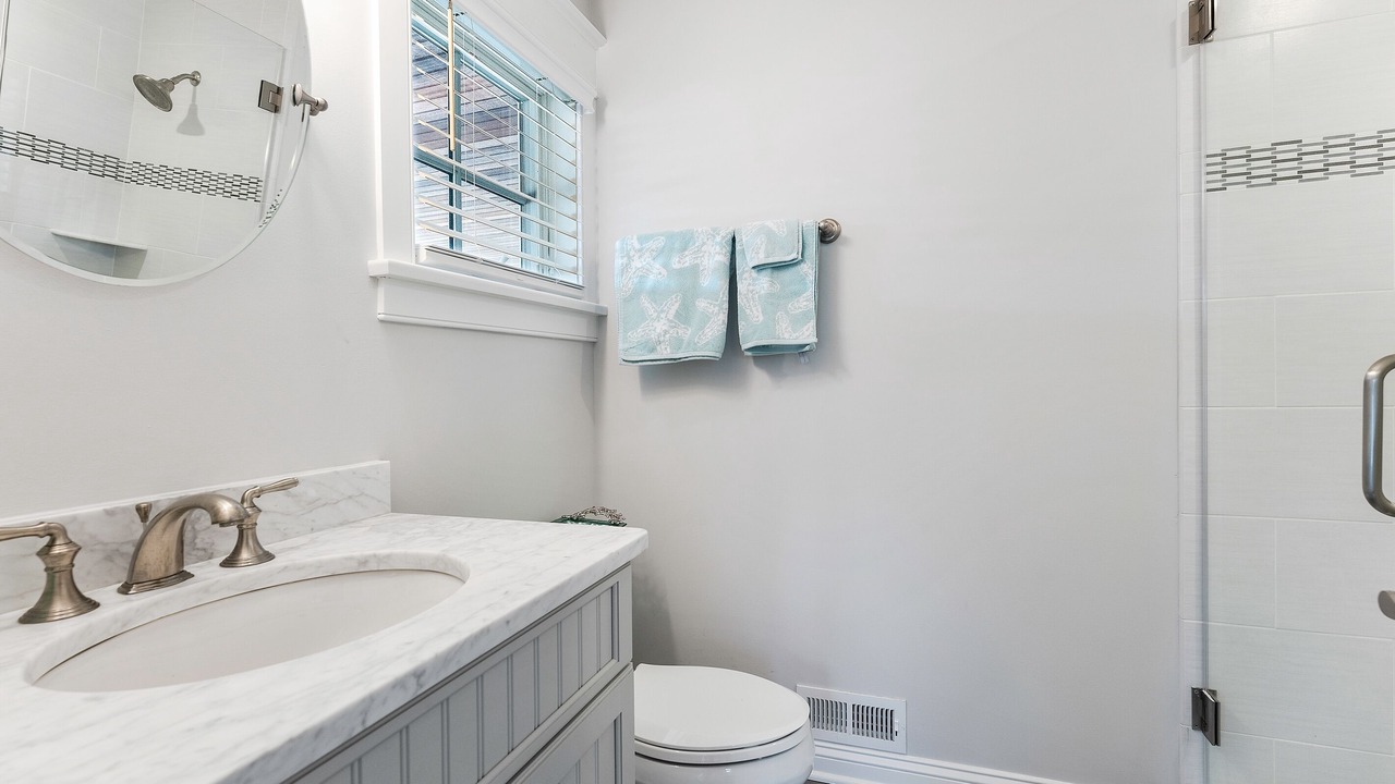 Photo of Bathroom in Avalon