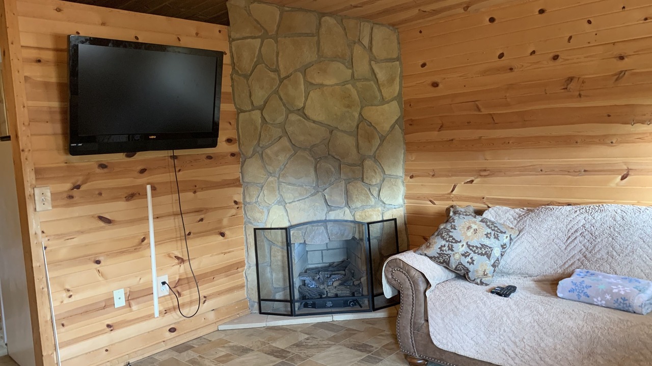 Photo of Livingroom in South Webster
