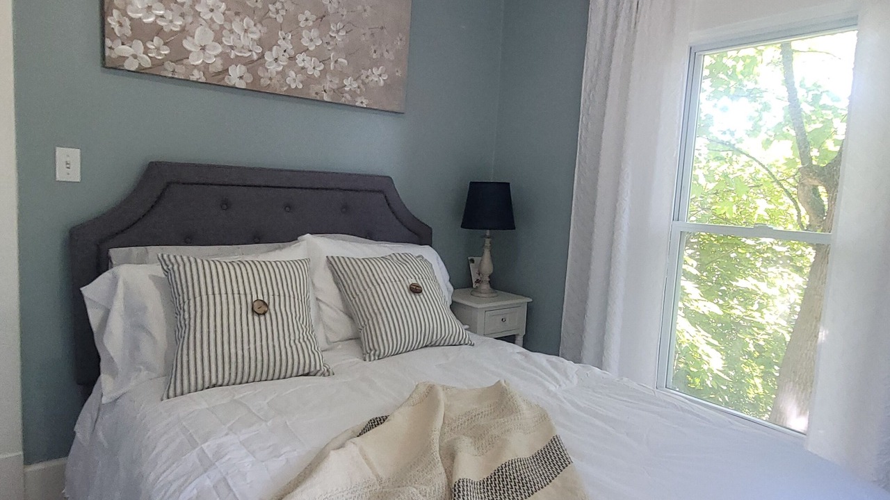 Photo of Bedroom in Painesville