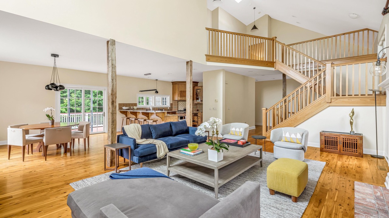 Photo of Livingroom in Marble Dale