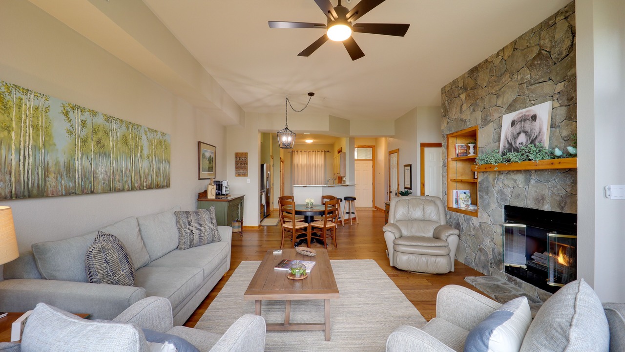 Photo of Livingroom in Mountain Air