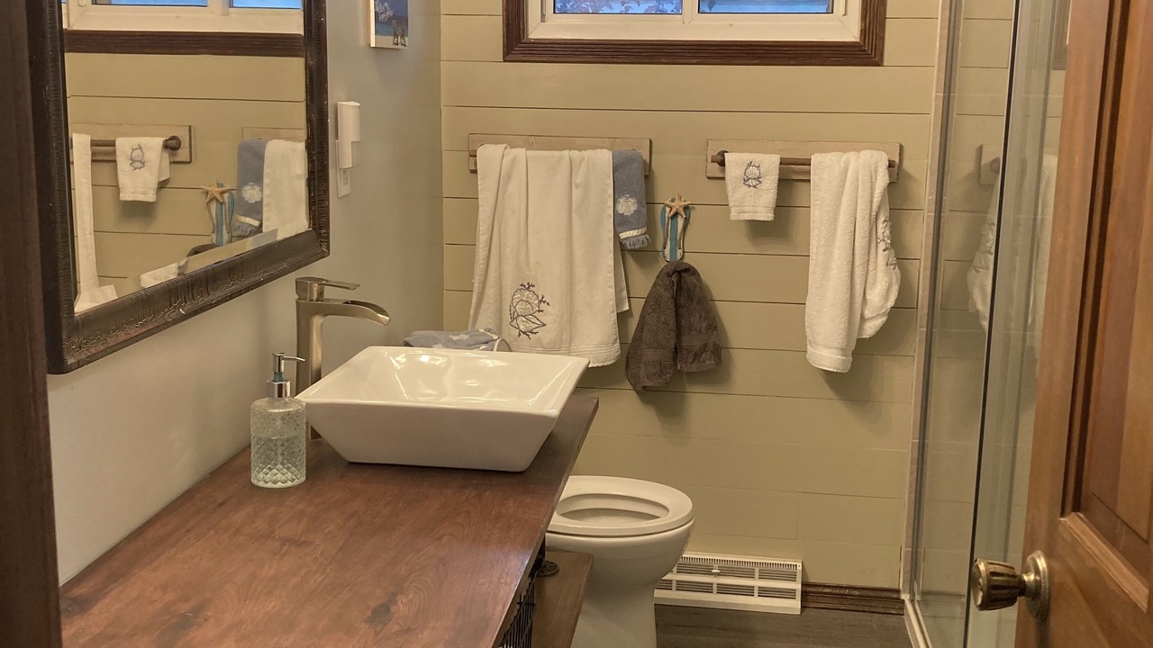 Photo of Bathroom in Port Clinton