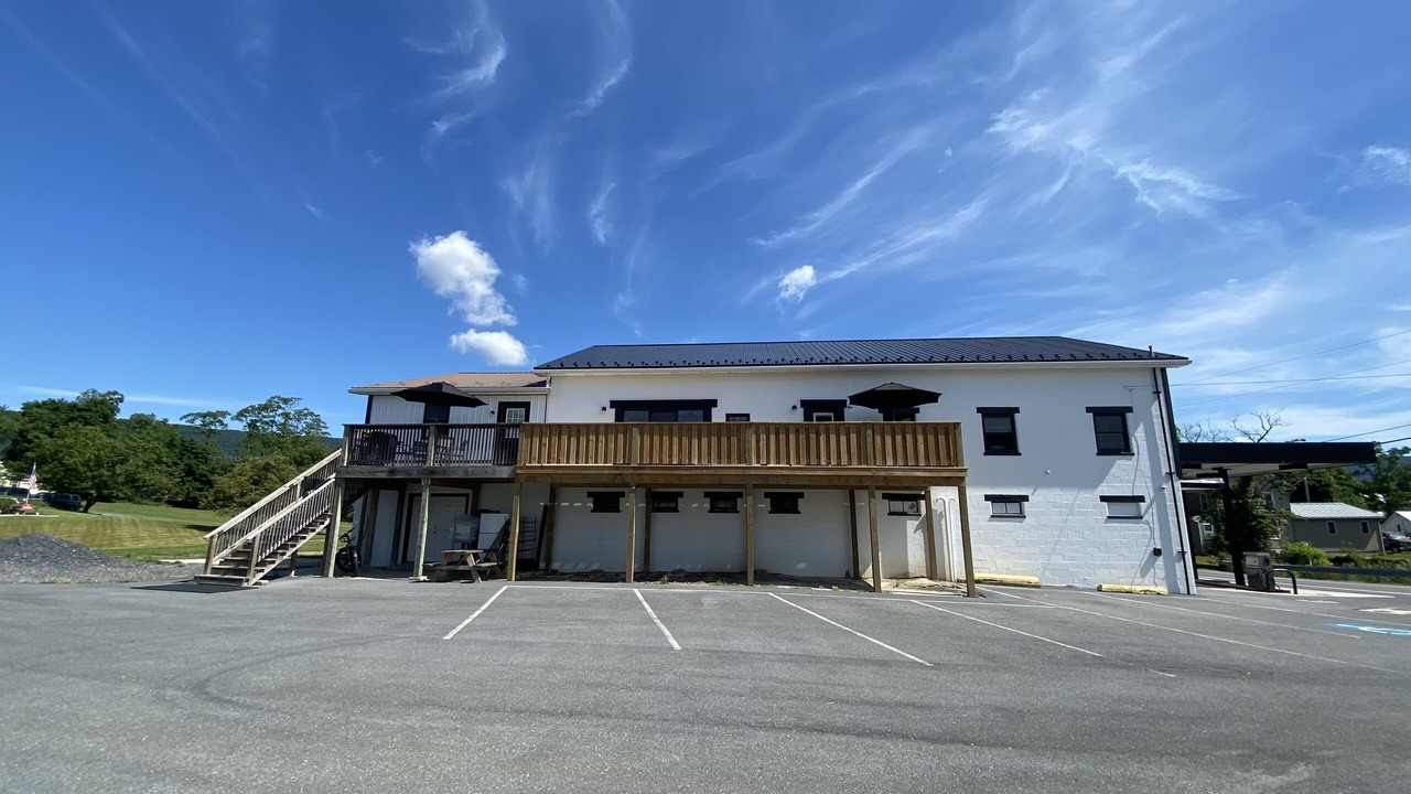 Photo of Outdoor in Newville