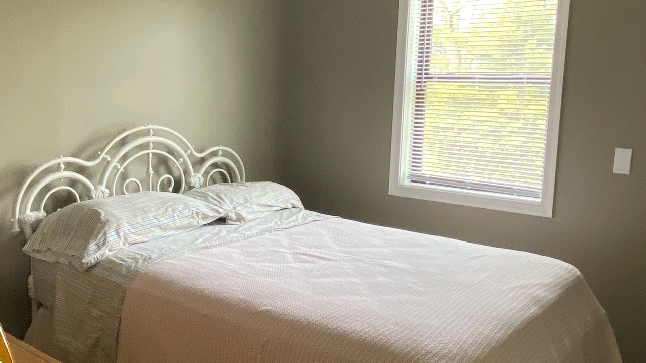 Photo of Bedroom in Newville