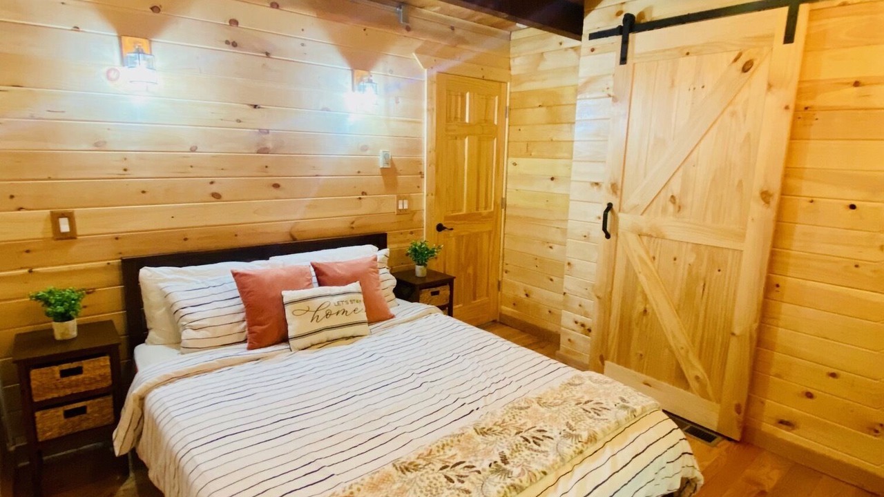 Photo of Bedroom in Hamlin