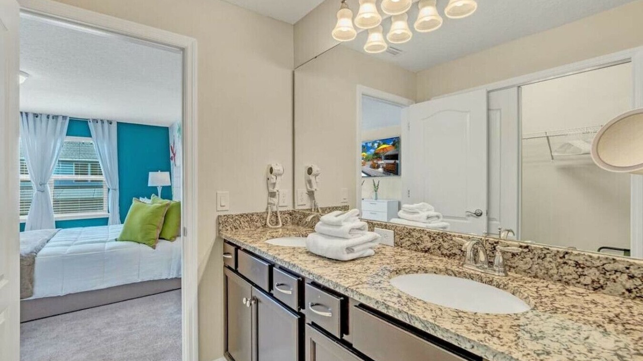 Photo of Bathroom in Four Corners