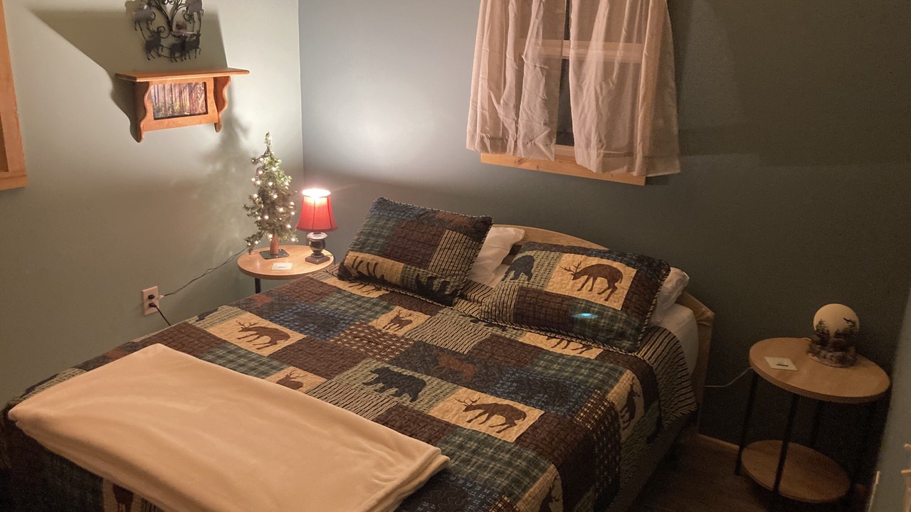 Photo of Bedroom in French Creek