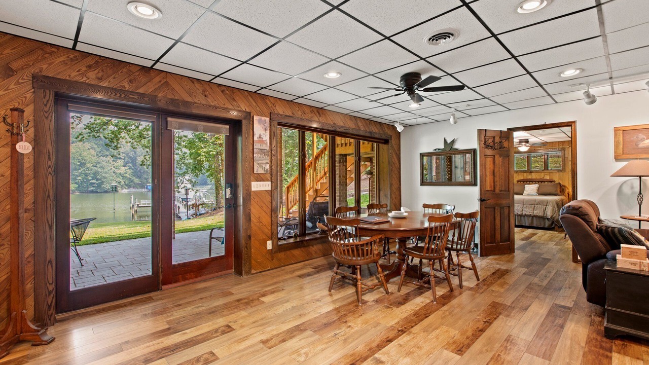 Photo of Livingroom in California