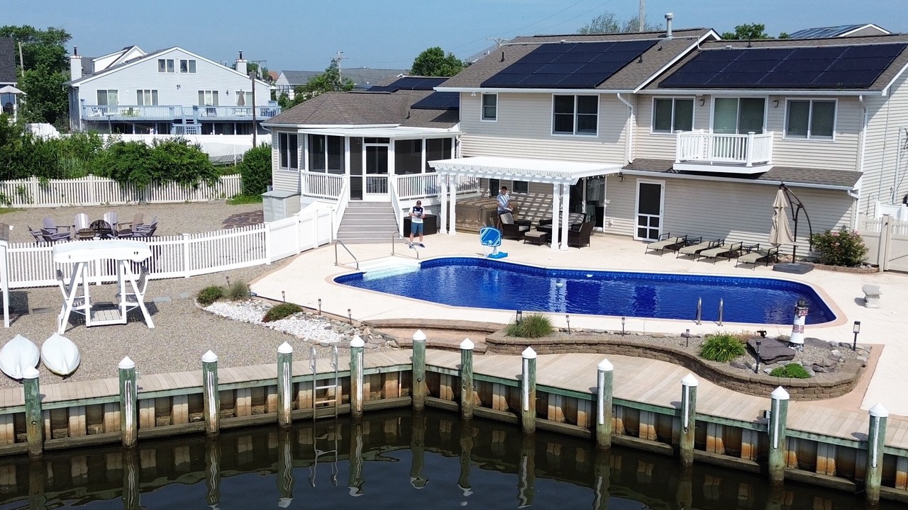 Photo of Others in Bayville