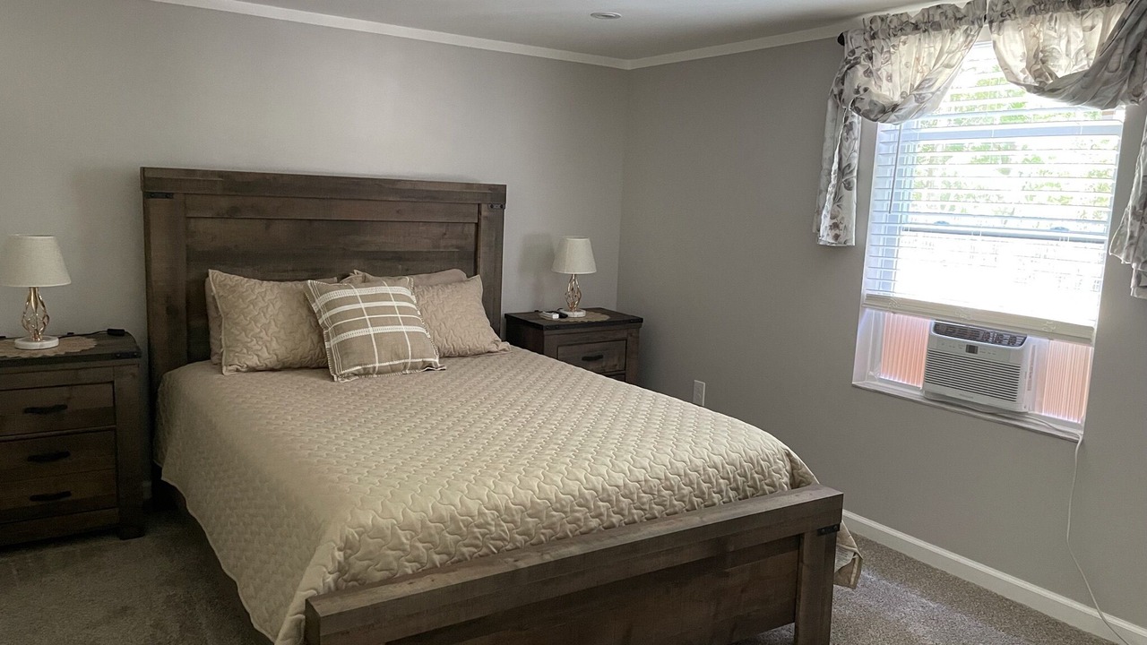Photo of Bedroom in Ithaca