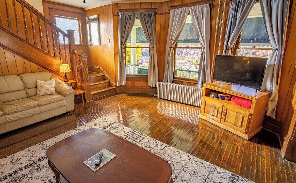 Photo of Livingroom in Bellepoint