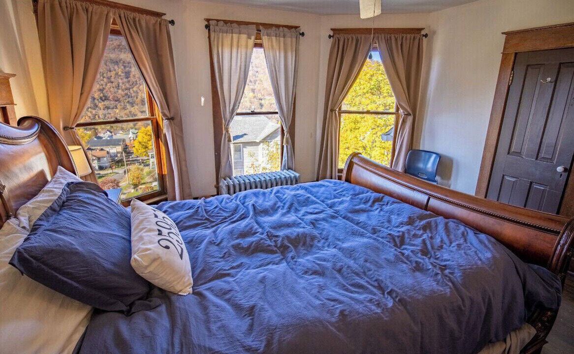 Photo of Bedroom in Bellepoint